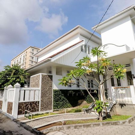 Palem Kipas Homestay Yogyakarta Exterior photo